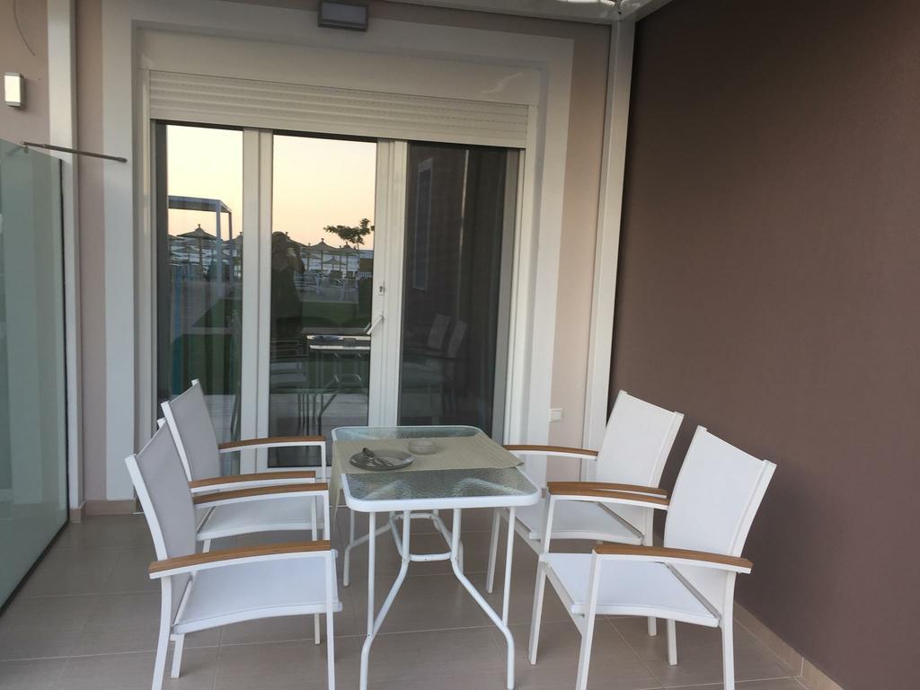 Crystal Blue Apartment Potos Luaran gambar